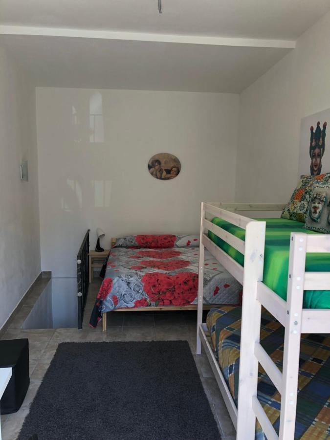 Via Idria 14 Apartment Катания Екстериор снимка